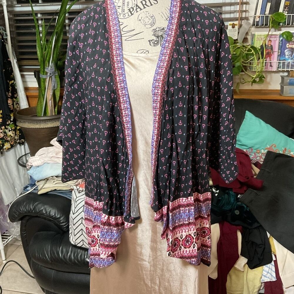 Forever 21 Black and Pink Cardigan Top